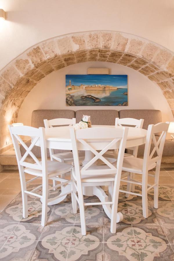 Dimore Del Borgo Antico - La Zaffara Монополи Экстерьер фото